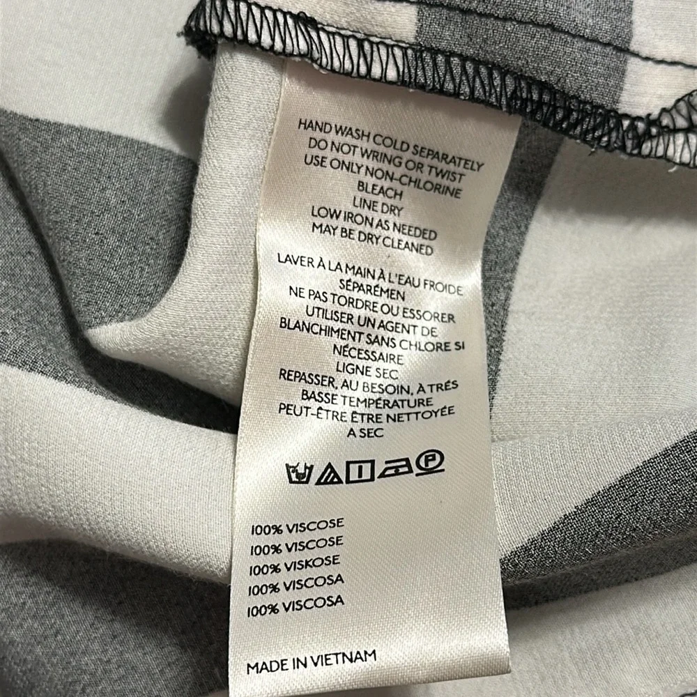 Anthropologie Maeve Batwing Button-Back Tee Top Black & White Striped Sz Small - Picture 8 of 9